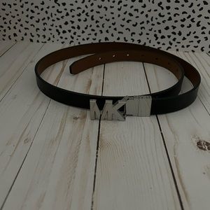 Michael Kors reversible belt